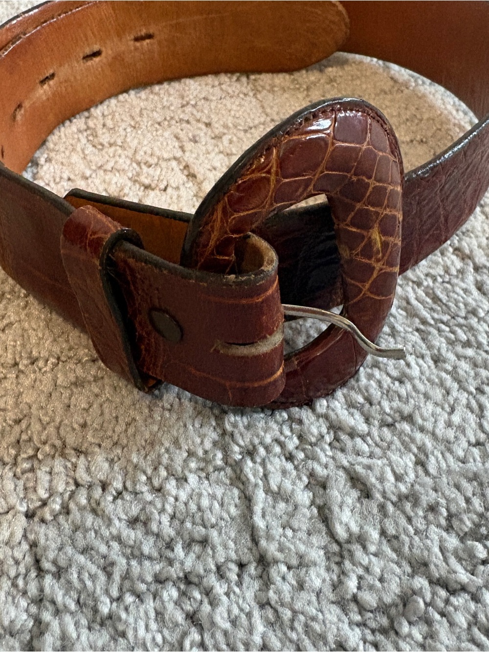 Women's Brown Leather Belt w/Textured Oval Buckle genuine alligator size 28